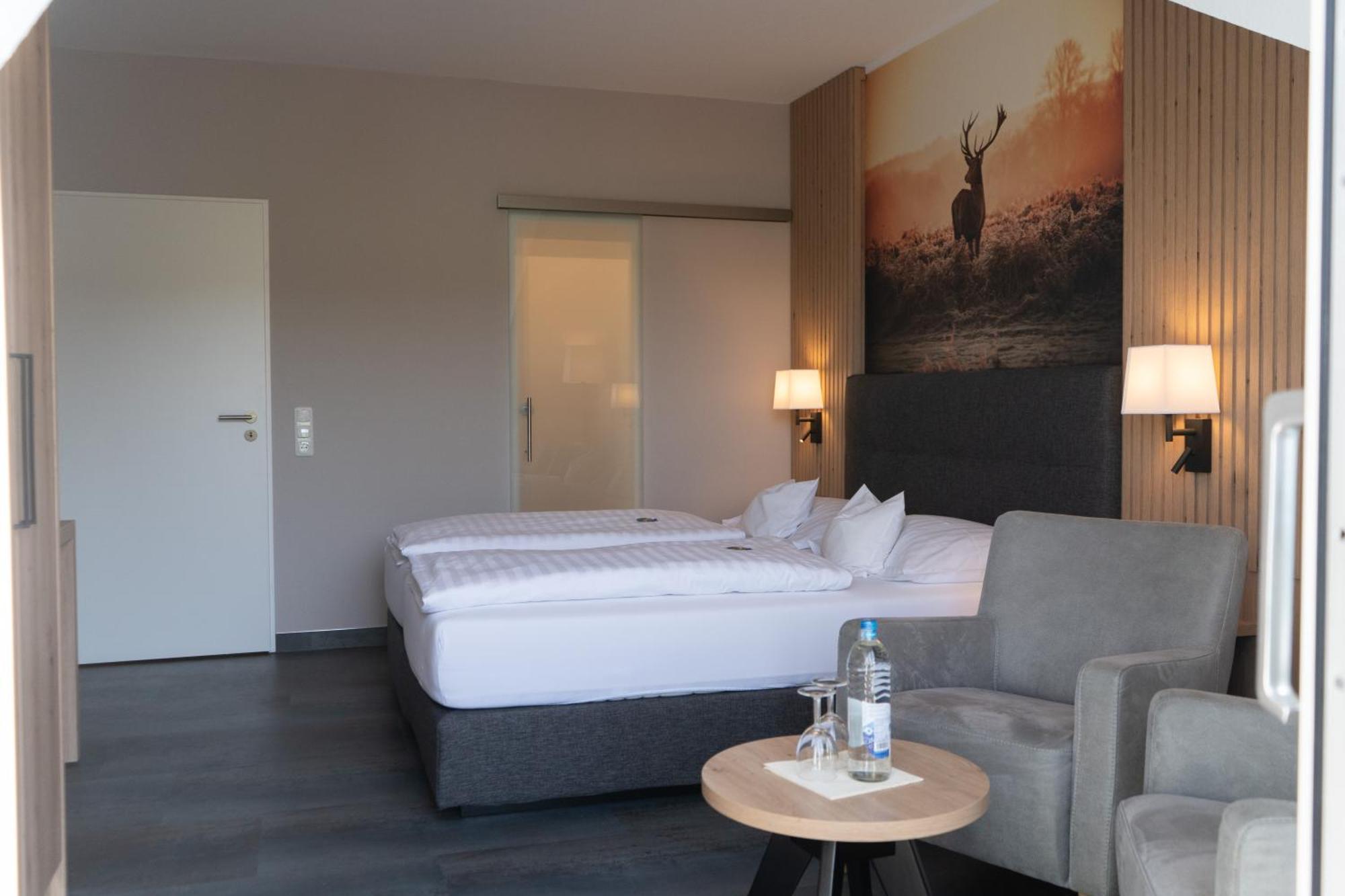 Sporthotel Zum Hohen Eimberg Виллинген Экстерьер фото